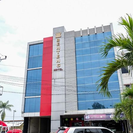 Reddoorz Plus Near Living World Pekanbaru Exterior photo