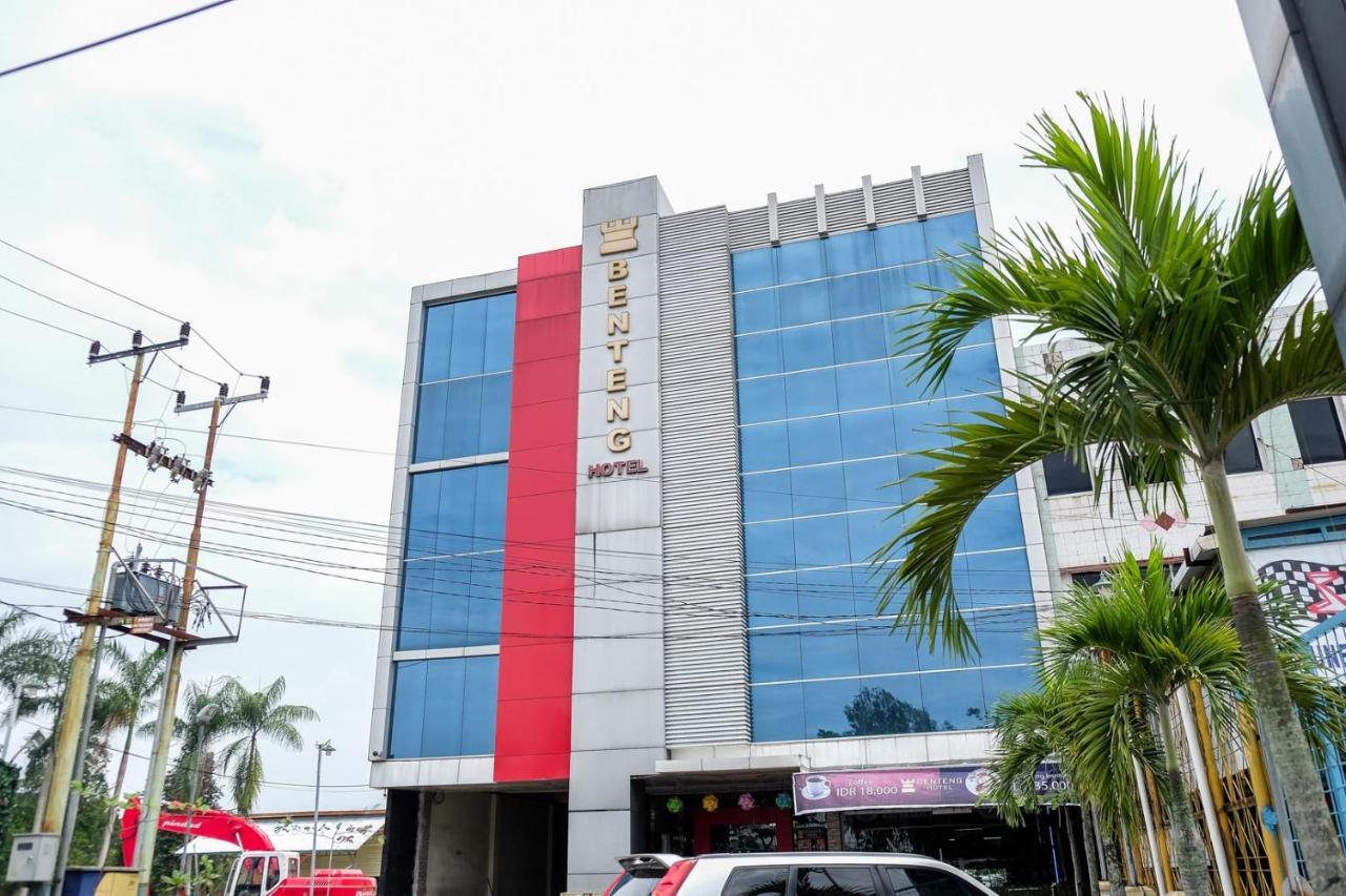 Reddoorz Plus Near Living World Pekanbaru Exterior photo