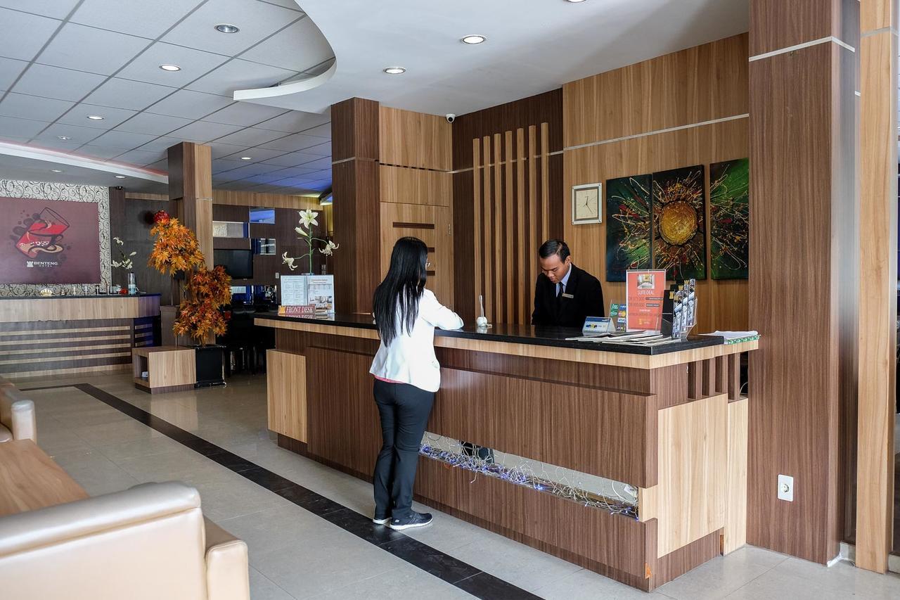 Reddoorz Plus Near Living World Pekanbaru Exterior photo