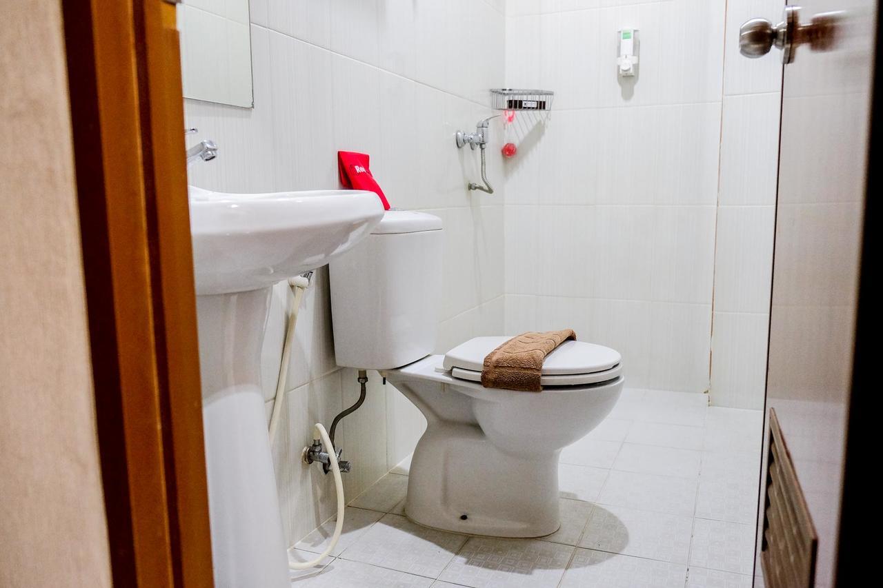 Reddoorz Plus Near Living World Pekanbaru Exterior photo